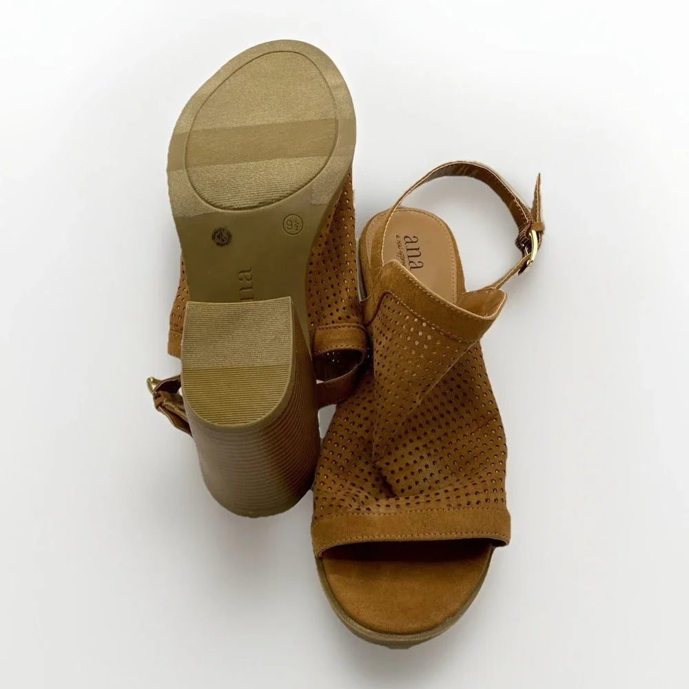 ANA Madelyn Wide Block Heel Sandals Cognac Vegan‎ Suede Womans 9.5 Peep Toe